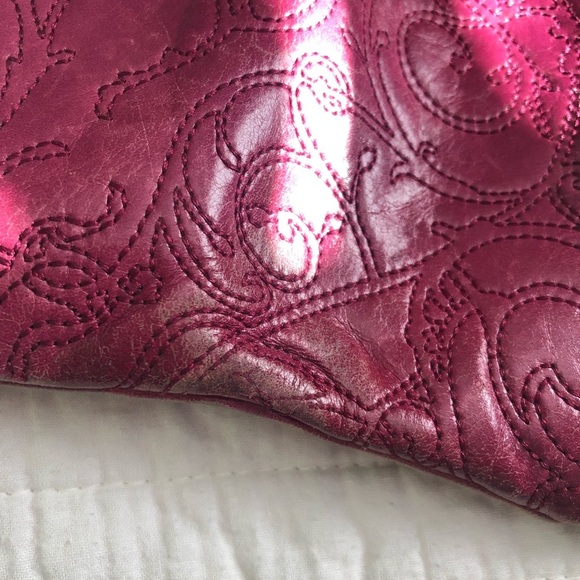 Burgundy leather Hobo wallet with stitching design - Picture 7 of 9